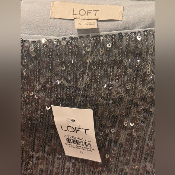 LOFT Silver Sequin Wrap style skirt- perfect for a Taylor Swift event! - Picture 4 of 6